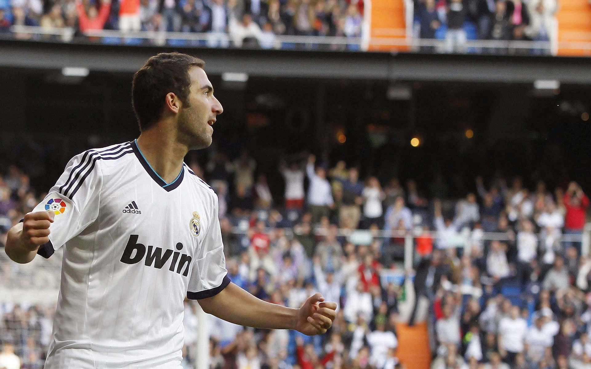 开云体育-勇士外线手感冰冷，球队进攻陷入停滞，勇士floyd